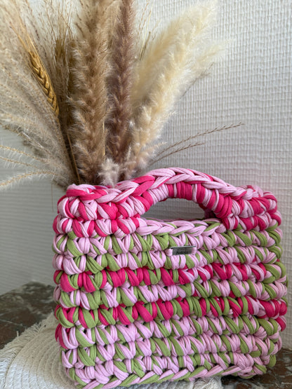 Sac à main dégradé rose et rose fuchsia en crochet avec poignée intégrée, fait main.