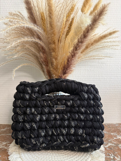 Sac à main noir et pailleté doré en crochet, avec poignée intégrée, fait main