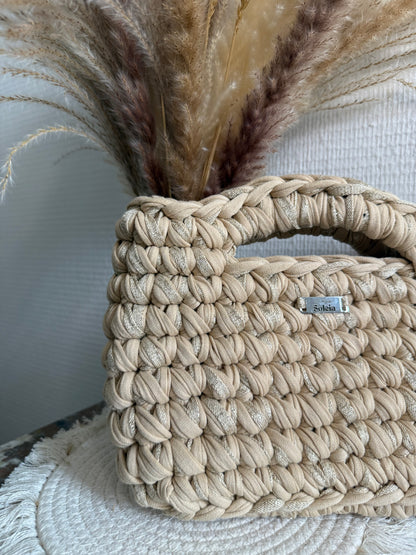 Sac à main beige et pailleté doré en crochet, avec poignée intégrée, fait main